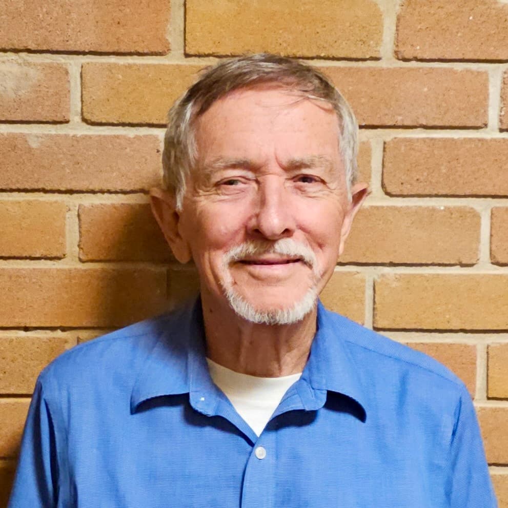 Headshot of Dennis Featherstone