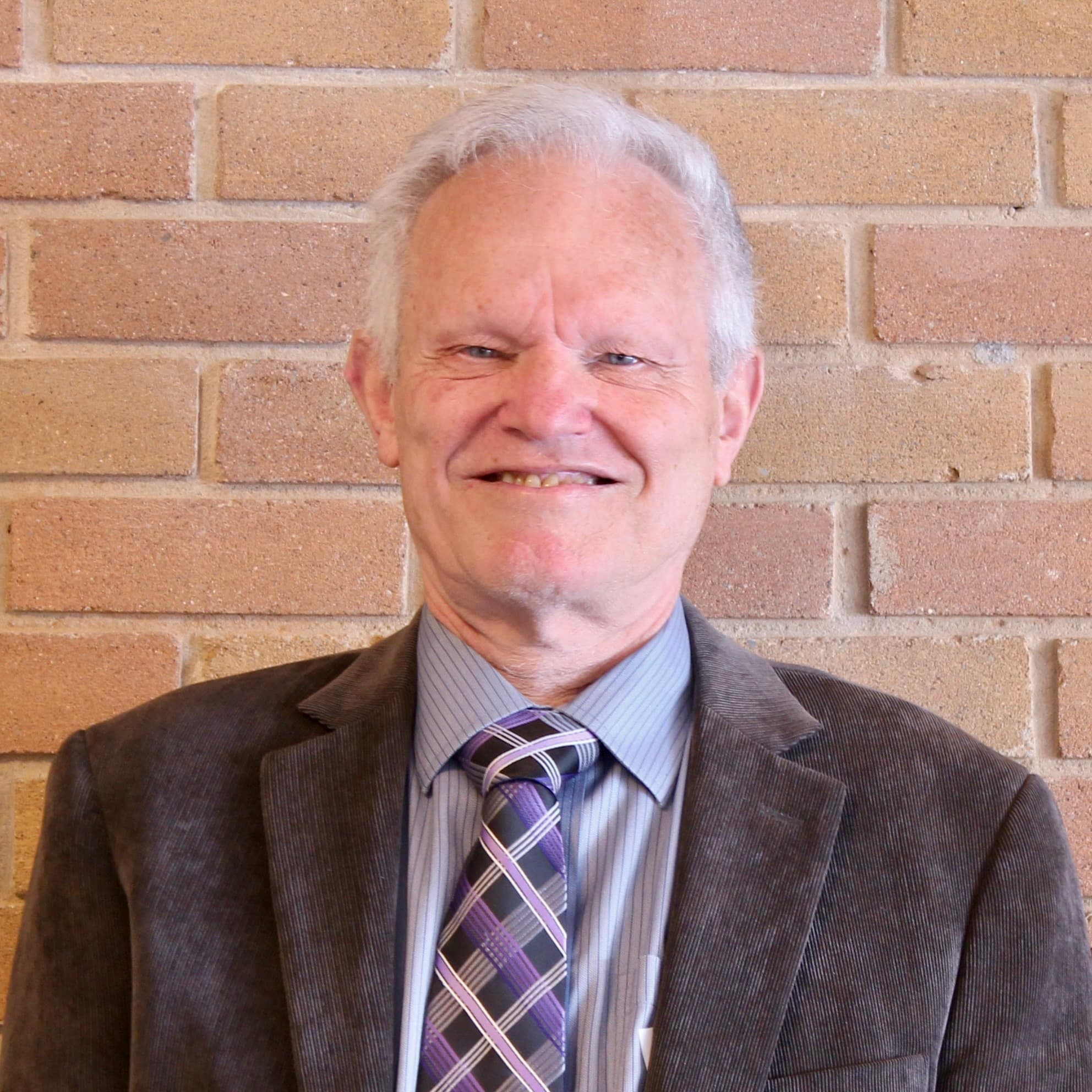 Headshot of Dale Tuck (Acting)